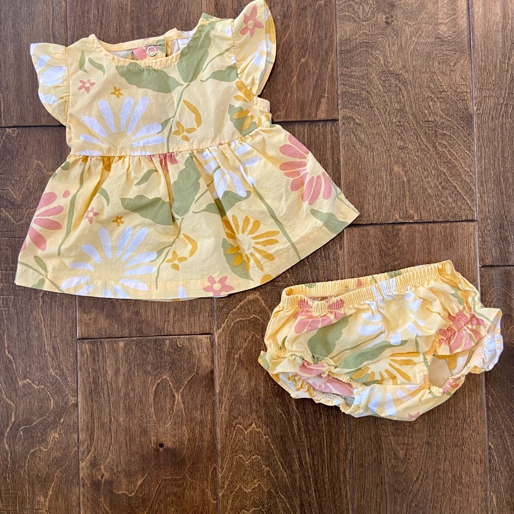 Carter’s Two Piece Outfit